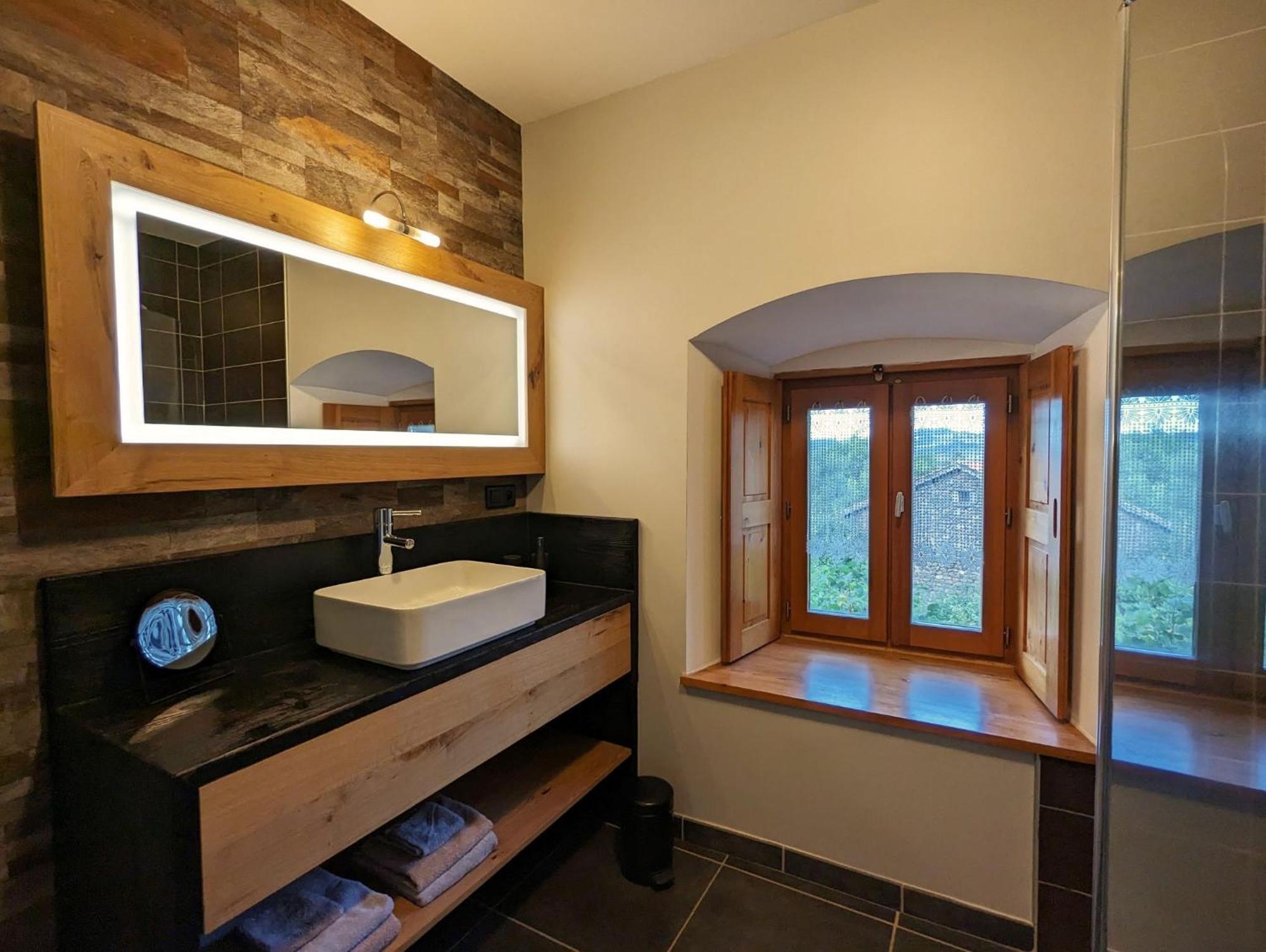 Saint-Privat-dʼAllier Le Clos Des Pierres Rouges מראה חיצוני תמונה